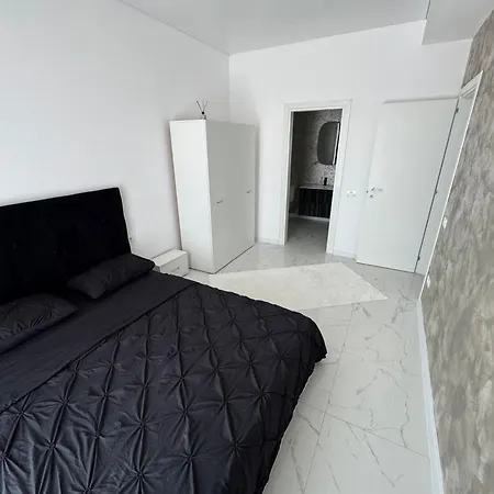 Apartament Ranya *